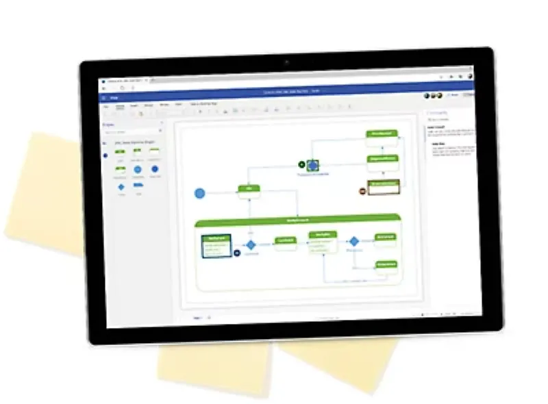Minh họa người làm powerpoint an toàn giao thông với máy tính và biểu đồ lưu lượng giao thông